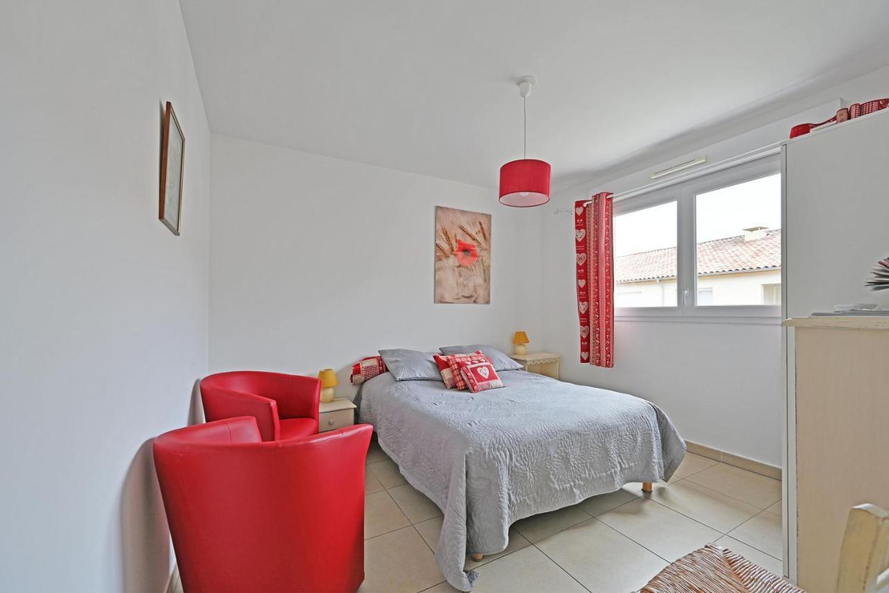 Ilot Coquelicot - Parking Gratuit Securise - Ac Clim - Ascenseur - Balcon Apartment LʼIsle-sur-la-Sorgue Екстериор снимка