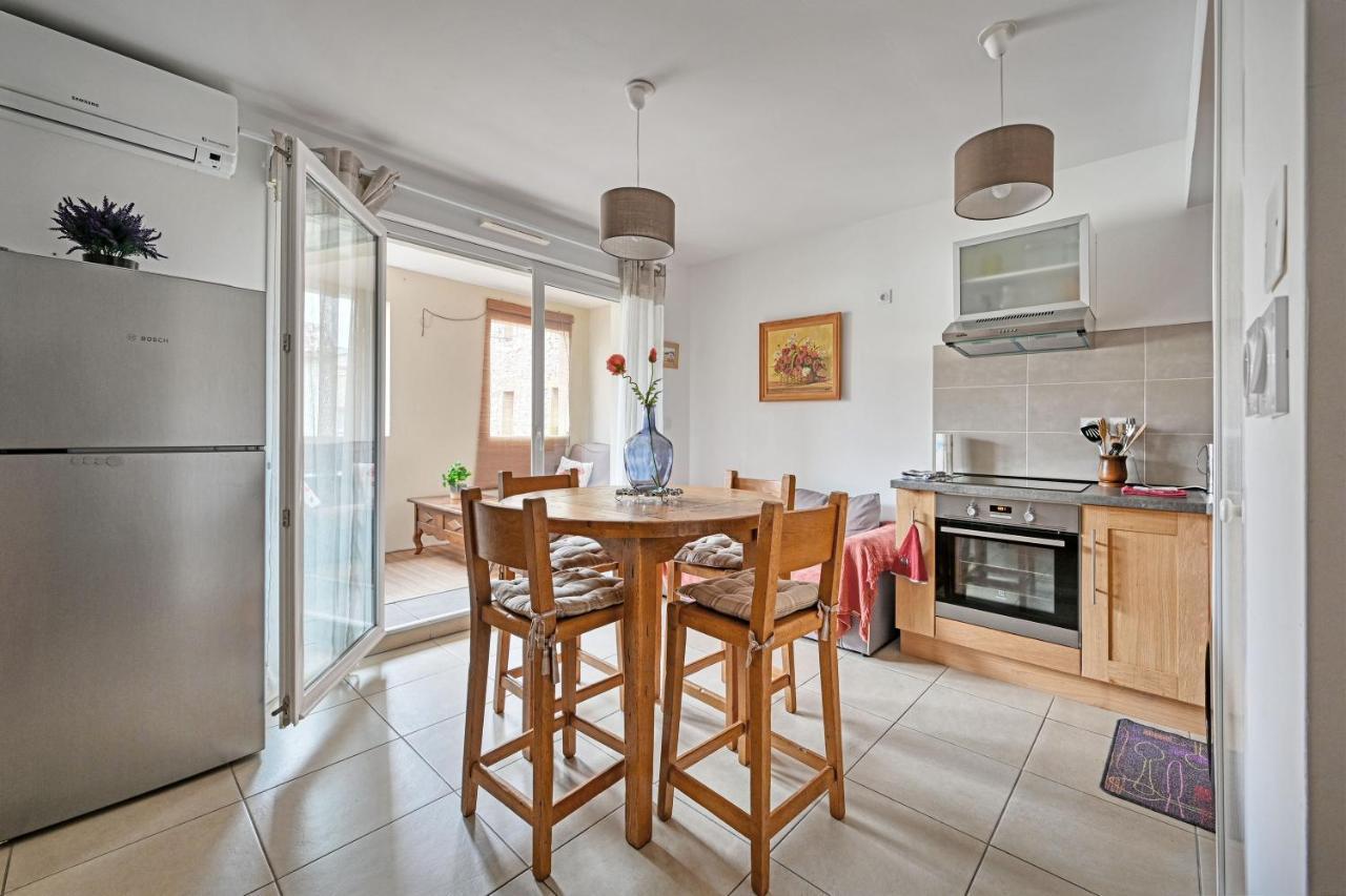 Ilot Coquelicot - Parking Gratuit Securise - Ac Clim - Ascenseur - Balcon Apartment LʼIsle-sur-la-Sorgue Екстериор снимка